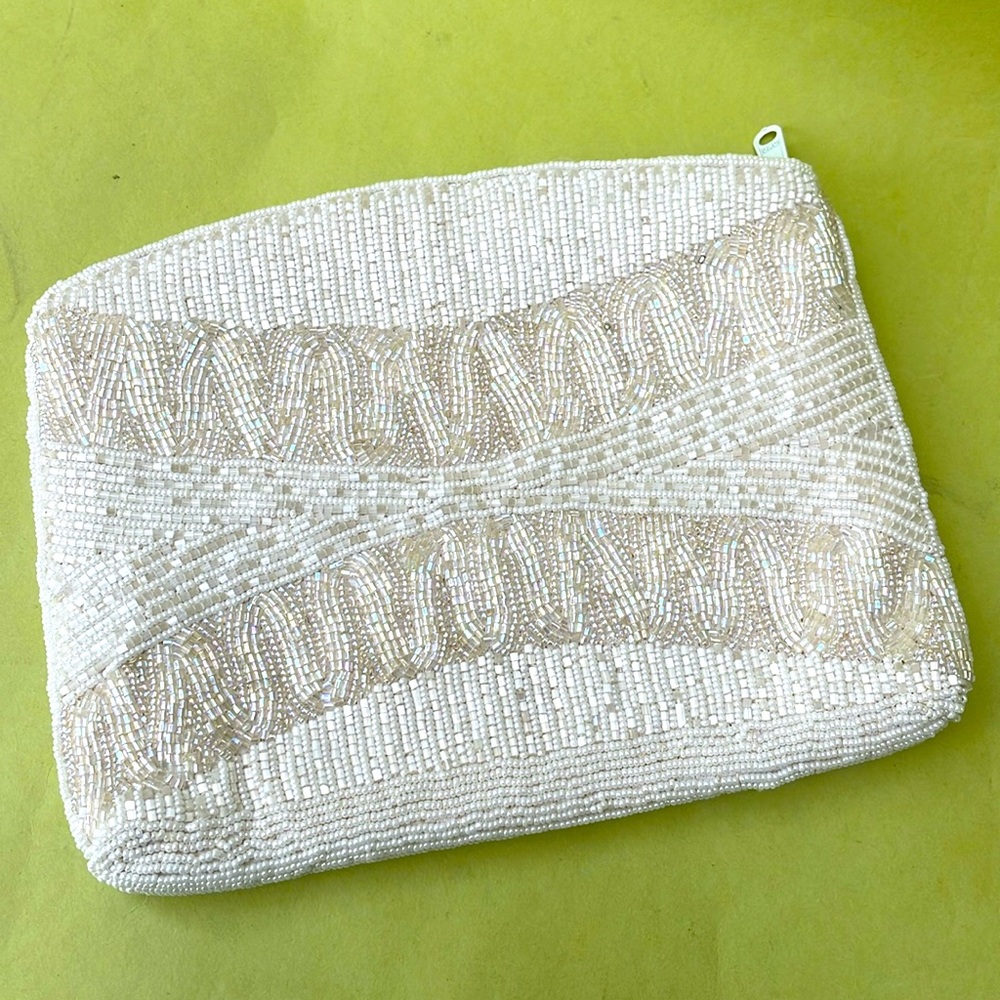 Vintage cream hand made all beaded clutch